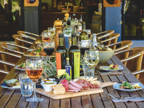 Olio Bello Lakeside Glamping - Surfers Paradise Gold Coast 2