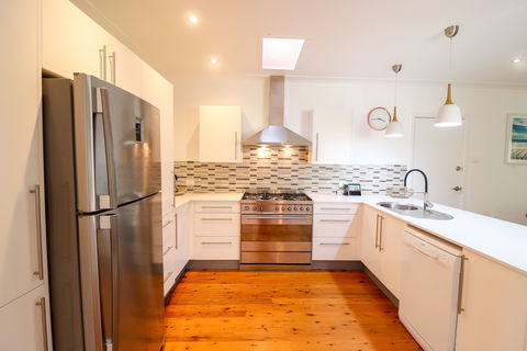 Pacific Beachhouse - Surfers Paradise Gold Coast 2