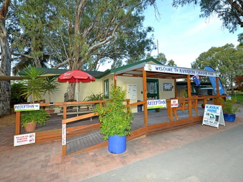 Riverbend Caravan Park - Surfers Paradise Gold Coast 2