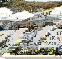 The Boathouse Hotel Patonga - Surfers Paradise Gold Coast