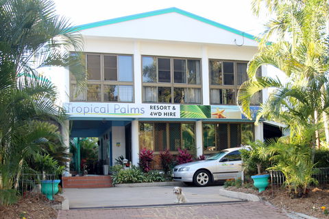 Tropical Palms Resort & 4WD Hire - Surfers Paradise Gold Coast 1