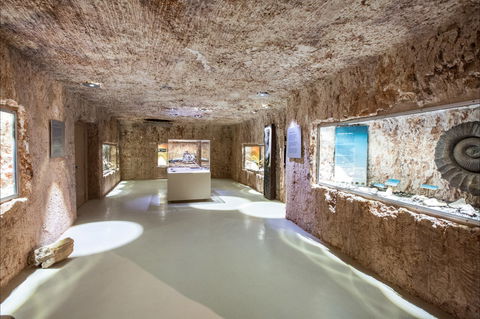 Umoona Opal Mine And Museum - Surfers Paradise Gold Coast 1
