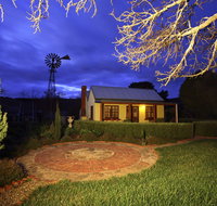 Yellow Cottage - Surfers Paradise Gold Coast