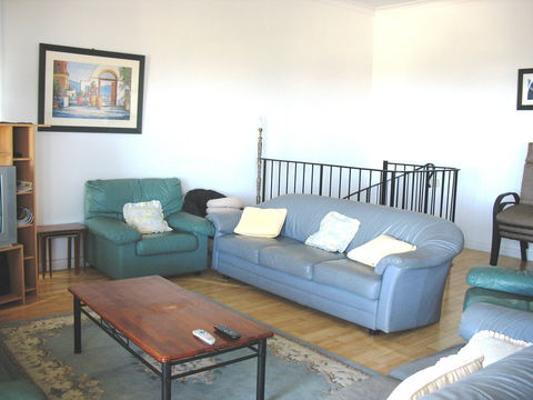 31 Stacey Drive, Carrickalinga - Surfers Paradise Gold Coast 1