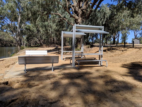 Boat Ramp Free Camping Area - Surfers Paradise Gold Coast 2