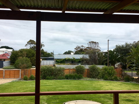 Carry Getaway - Surfers Paradise Gold Coast 1