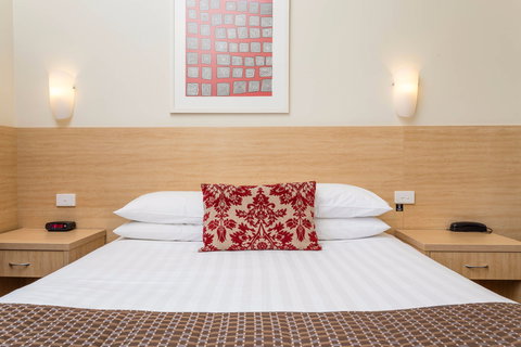 Club Motel And Apartments - Surfers Paradise Gold Coast 0