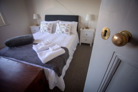 Helensburgh Hotel - Surfers Paradise Gold Coast 0