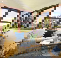 Lulu Hill Cottage - Kangaroo Valley - Surfers Paradise Gold Coast