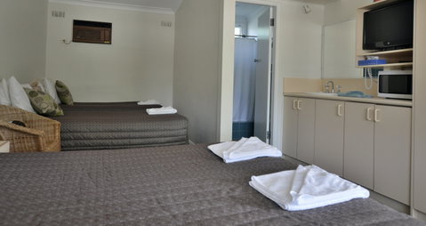 Mittagong Motel - Surfers Paradise Gold Coast 1