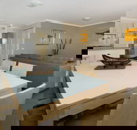 South Pacific Apartments - Surfers Paradise Gold Coast