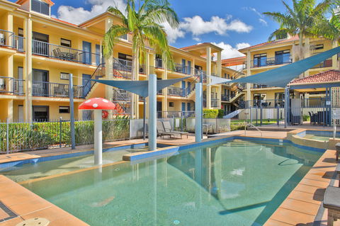 South Pacific Apartments - Surfers Paradise Gold Coast 1