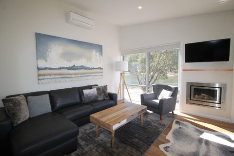Stillwater B - Surfers Paradise Gold Coast 0