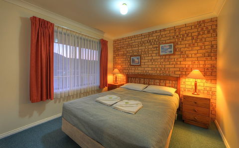Talbingo Tourist Caravan Park - Surfers Paradise Gold Coast 0