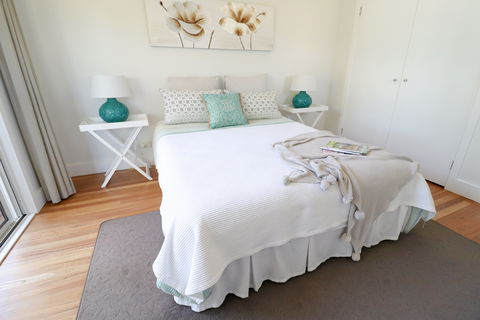 The Lakehouse At Raffetys Resort - Surfers Paradise Gold Coast 2