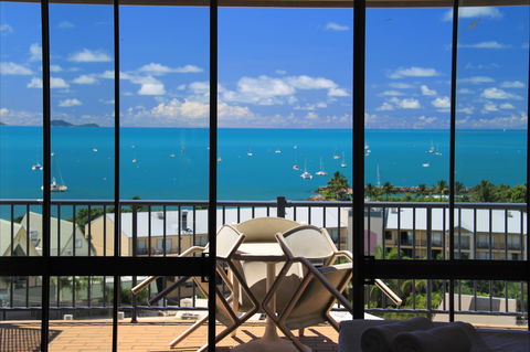 Whitsunday Terraces Resort - Surfers Paradise Gold Coast 1