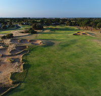 13th Beach Golf Lodges - Surfers Paradise Gold Coast