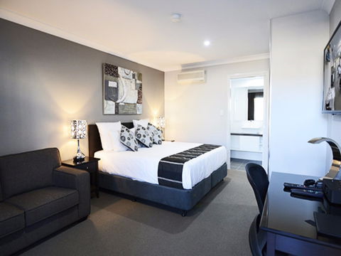 Aastro Dish Motor Inn - Surfers Paradise Gold Coast 2
