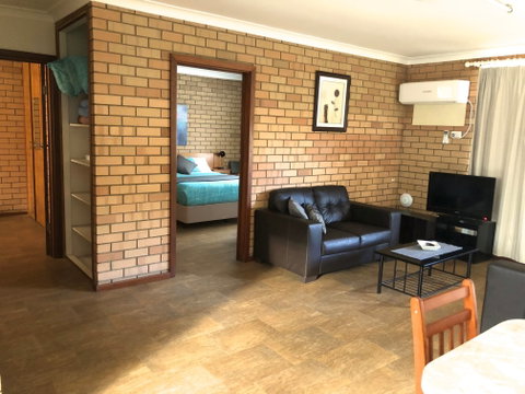 Augusta Escape - Surfers Paradise Gold Coast 0