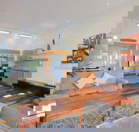 Beach Villa 17 East on Byron - Surfers Paradise Gold Coast