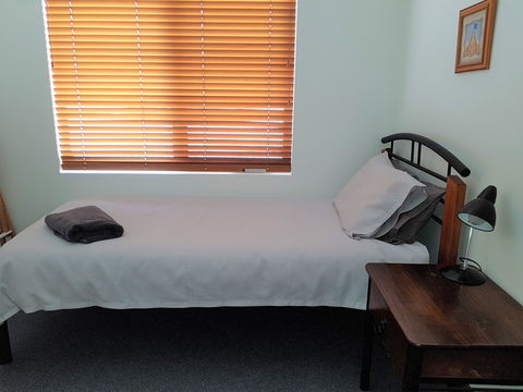 Blue Manna Waters - Apartment B - Surfers Paradise Gold Coast 2
