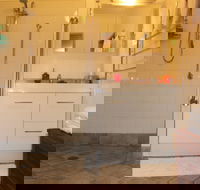 Clyde Cottage - Surfers Paradise Gold Coast