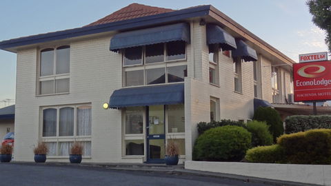 Econo Lodge Hacienda Motel - Surfers Paradise Gold Coast 0