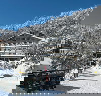 Falls Creek Hotel - Surfers Paradise Gold Coast