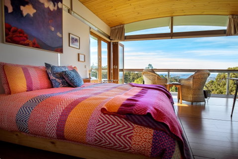 Hobart Hideaway Pods - Surfers Paradise Gold Coast 1