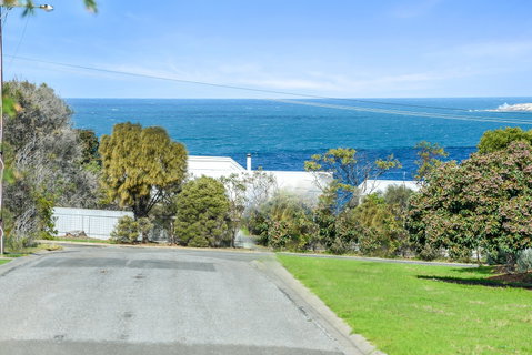 Islandview - Hayborough - Surfers Paradise Gold Coast 1