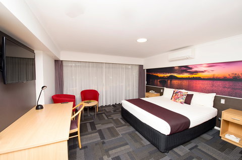 Mercure Alice Springs Resort - Surfers Paradise Gold Coast 0