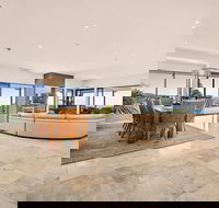 Mont Sapphire Luxury Retreat - Surfers Paradise Gold Coast