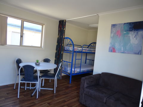 Moonta Bay Cabins - Cabin 2 - Surfers Paradise Gold Coast 2