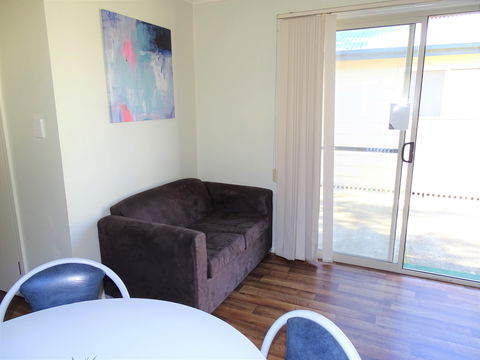 Moonta Bay Cabins - Cabin 3 - Surfers Paradise Gold Coast 2