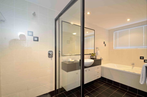 Myconos Resort - Surfers Paradise Gold Coast 0