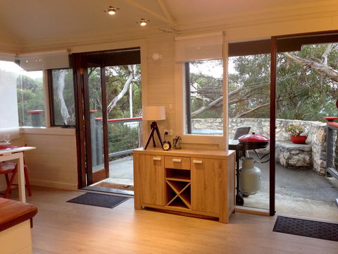 Serenity Cottage - Surfers Paradise Gold Coast 2