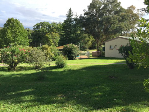 Warrumbungles Mountain Motel - Surfers Paradise Gold Coast 2