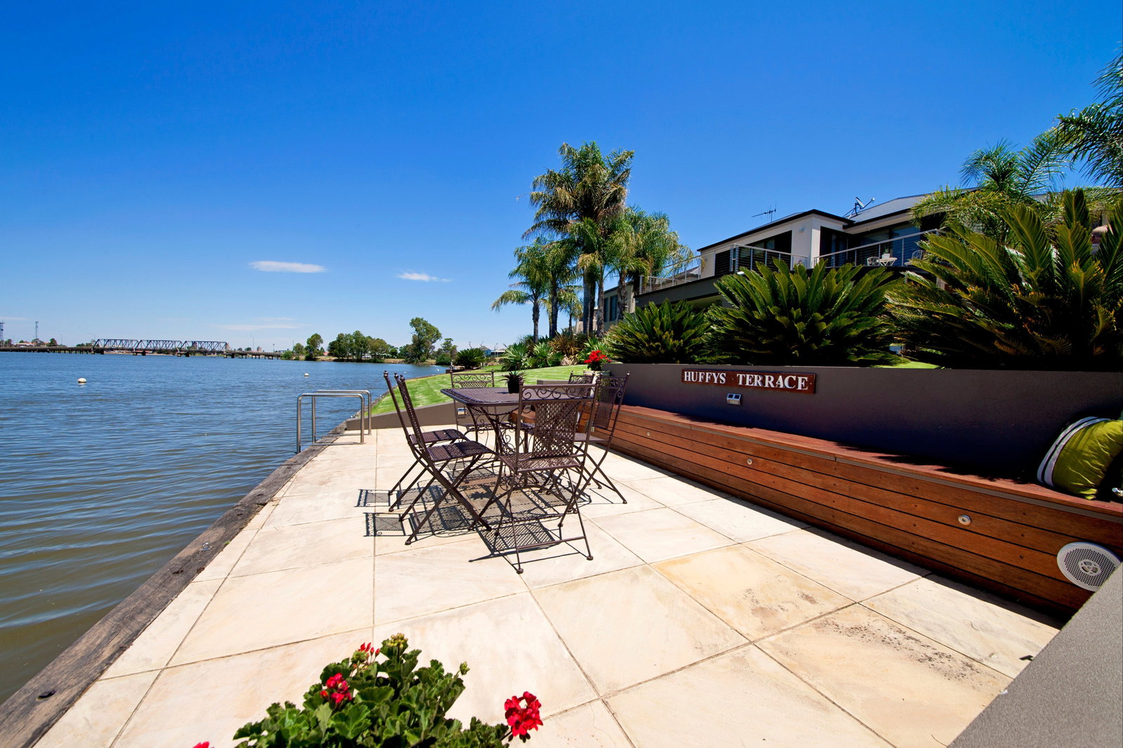 Yarrawonga VIC Surfers Paradise Gold Coast