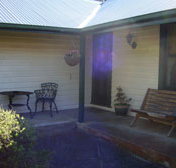 Queenscliff Seaside Cottages - Surfers Paradise Gold Coast