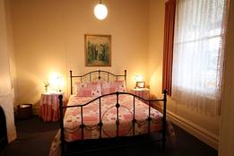 Isabella At Kyneton - Surfers Paradise Gold Coast 4