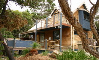Aireys Overboard Seaside Cottage - Surfers Paradise Gold Coast 1