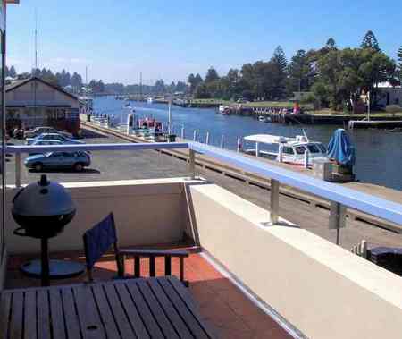 Dockside Waterfront Indulgence - Surfers Paradise Gold Coast 2