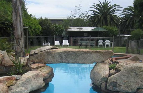 Boat Ramp Motel - Surfers Paradise Gold Coast 1
