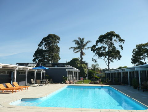 Mallacoota Hotel Motel - Surfers Paradise Gold Coast 5