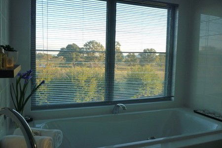 Hunter Valley Couples Accommodation - Surfers Paradise Gold Coast 3