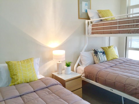 COAST Motel And Apartments - Surfers Paradise Gold Coast 1