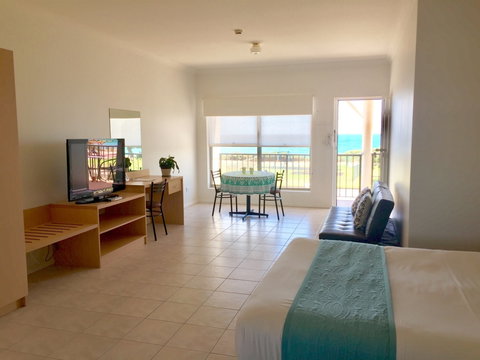 COAST Motel And Apartments - Surfers Paradise Gold Coast 6