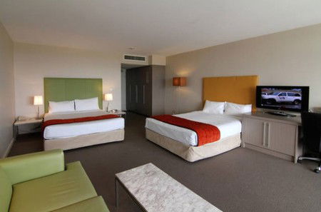 Quality Sands Hotel - Surfers Paradise Gold Coast 4