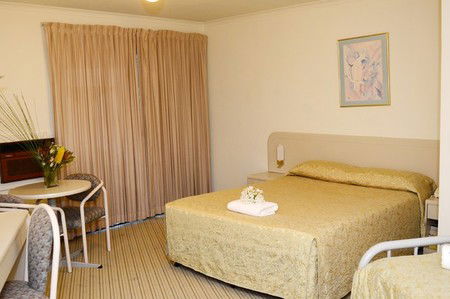 Bankstown Motel 10 - Surfers Paradise Gold Coast 3