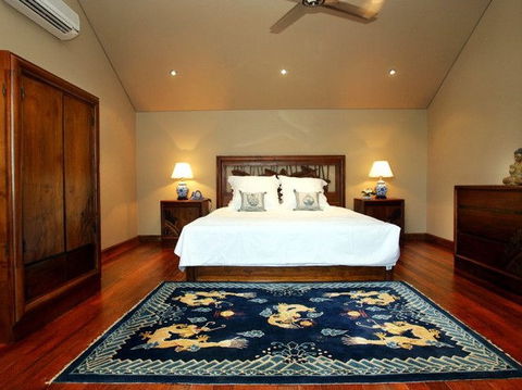 Moonshadow Villas - Surfers Paradise Gold Coast 1